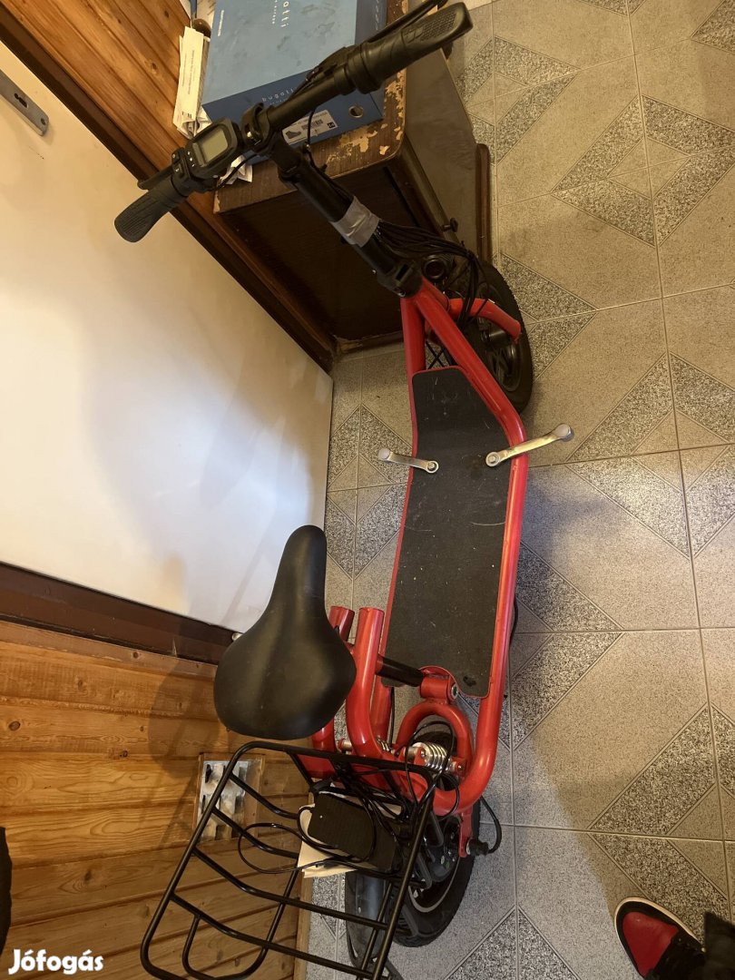 Elektromos roller 