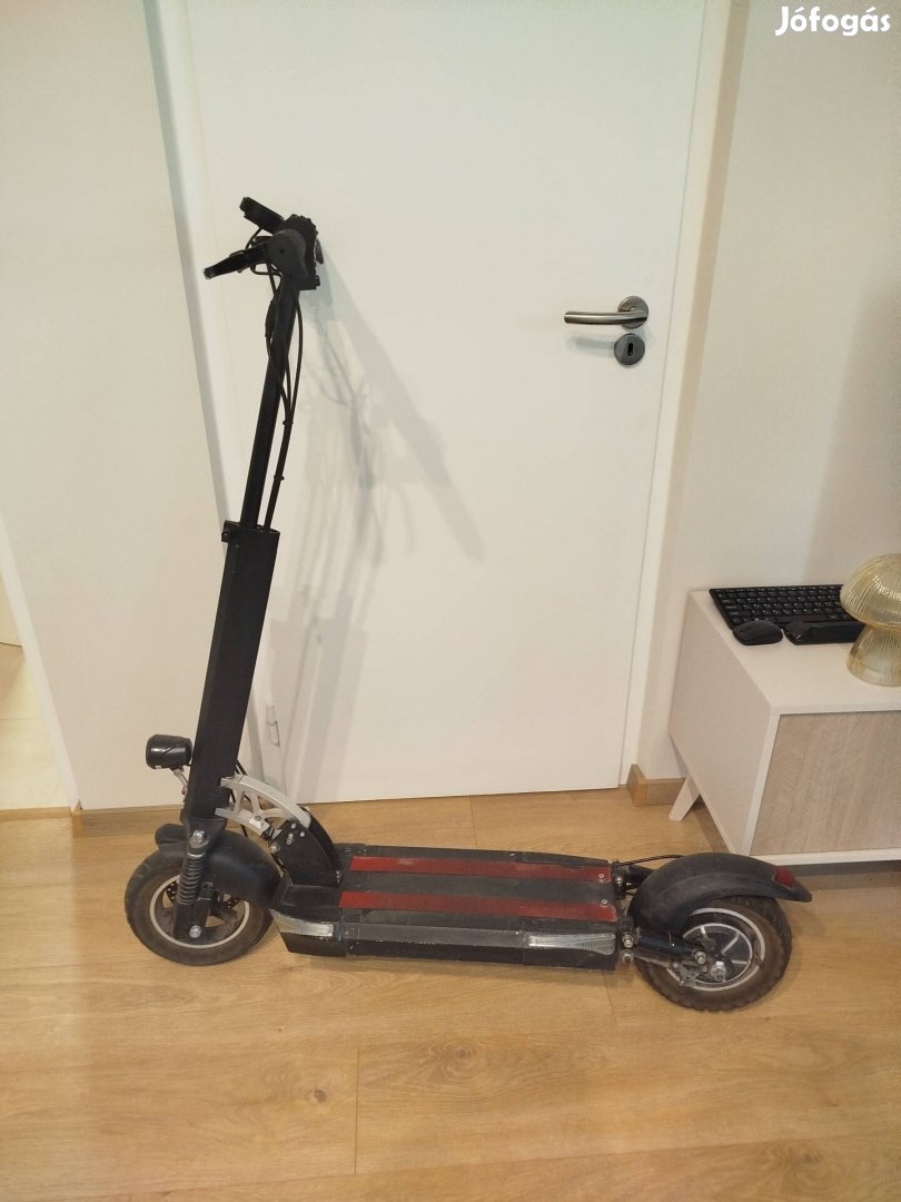 Elektromos roller 