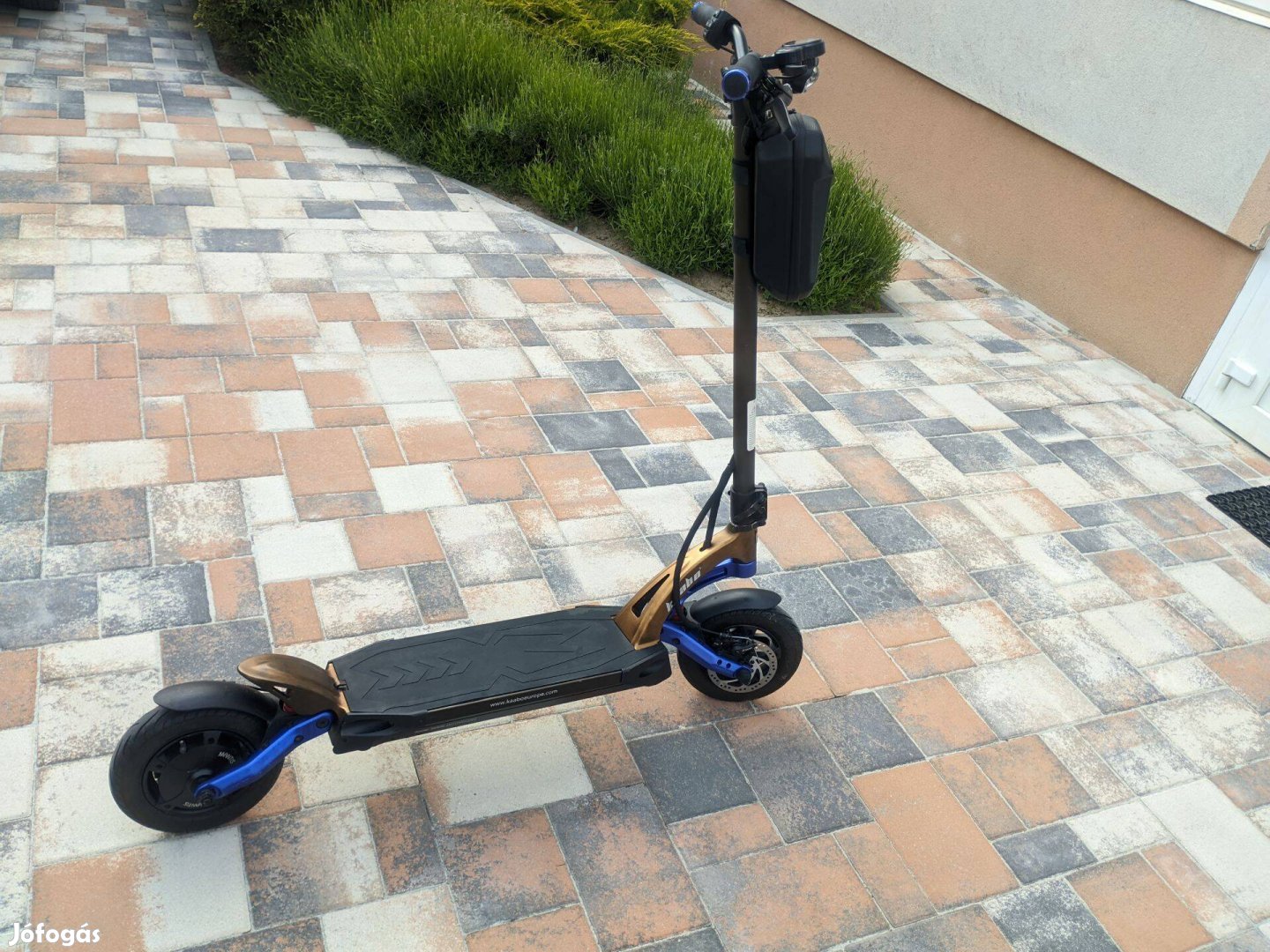 Elektromos roller, Kaabo Mantis 10