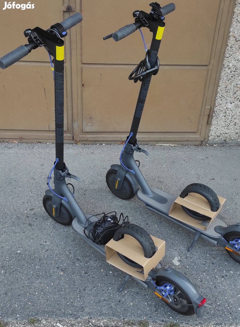 Elektromos roller - Xiaomi Mi Electric Scooter 3 eladó