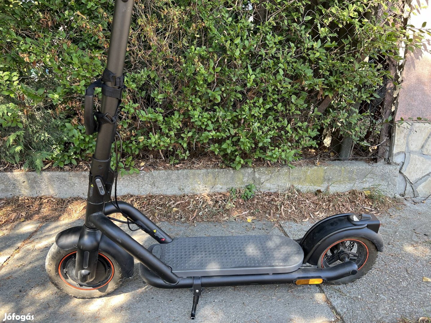 Elektromos roller/ navee n65