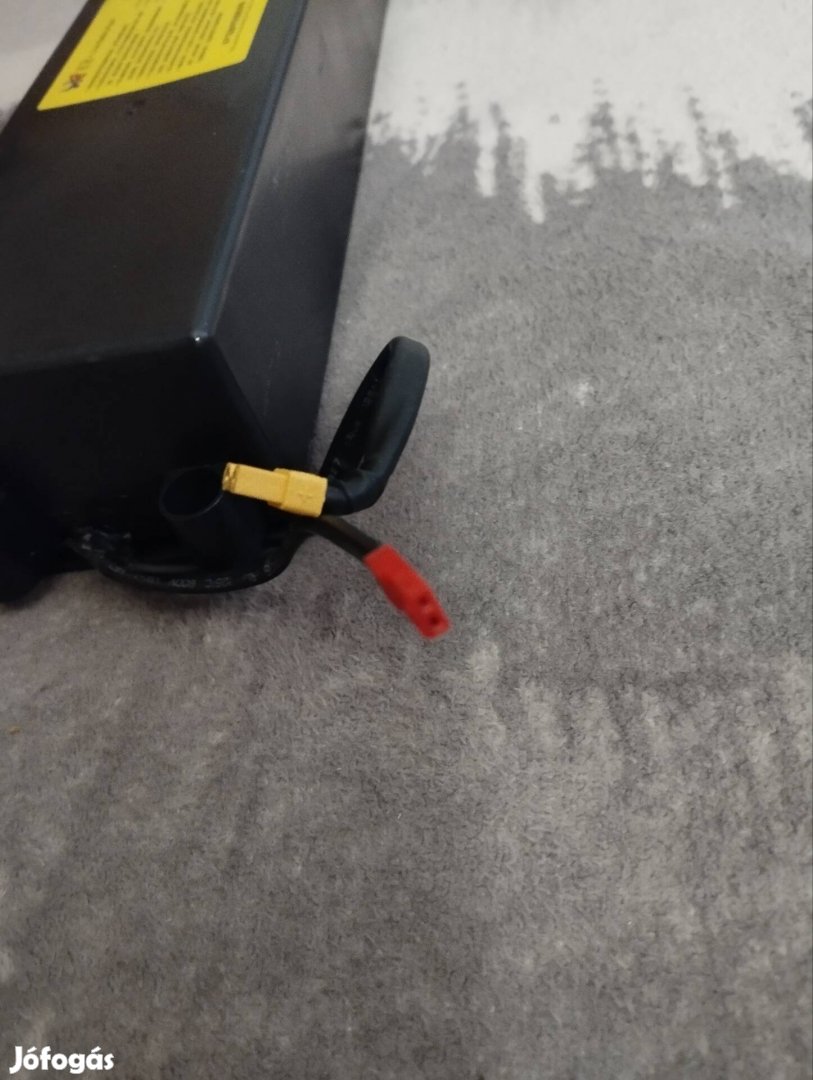 Elektromos roller akkumulátor.