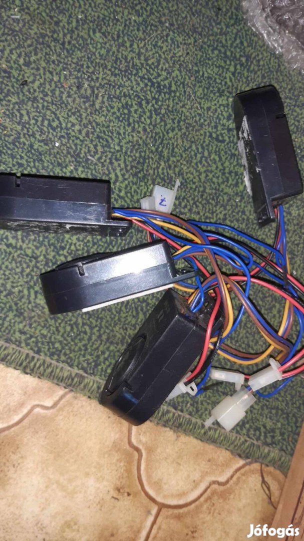 Elektromos roller alkatrész 60v