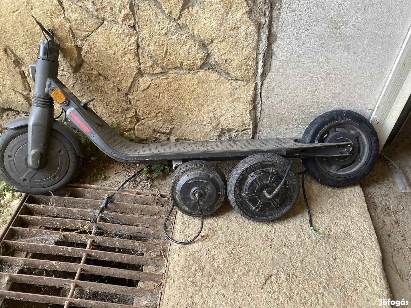 Elektromos roller alkatrészek 