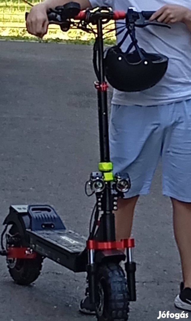 Elektromos roller issooter iX5S