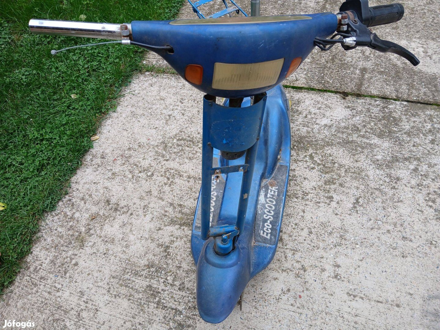 Elektromos roller váz burkolattal eladó