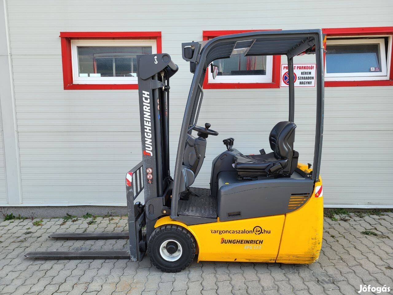 Elektromos targonca Jungheinrich efg113 1.3 t teherbírás 4.35 m emelés