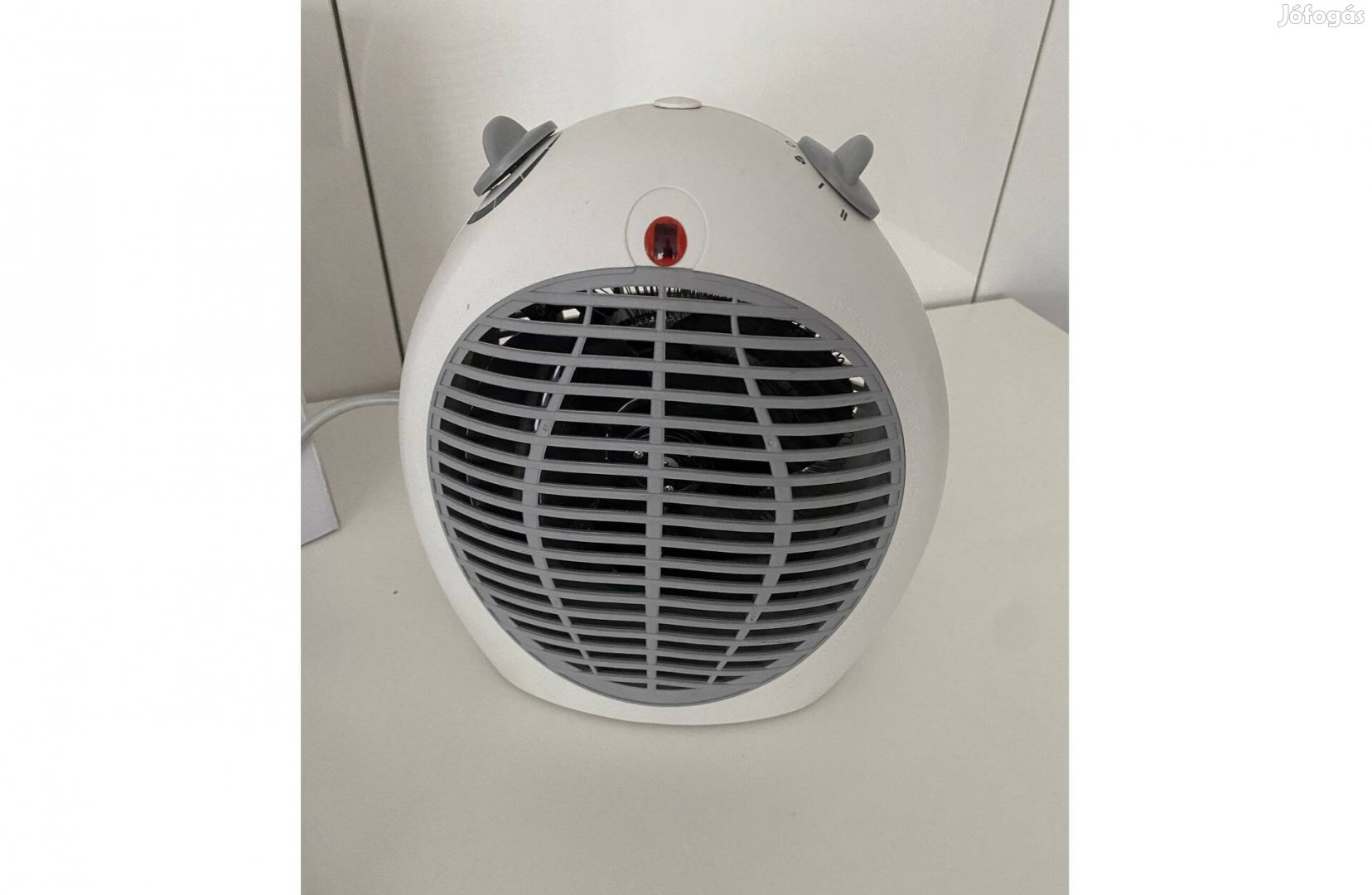 Elektromos termosztátos hősugárzó és ventillátor 2 kW