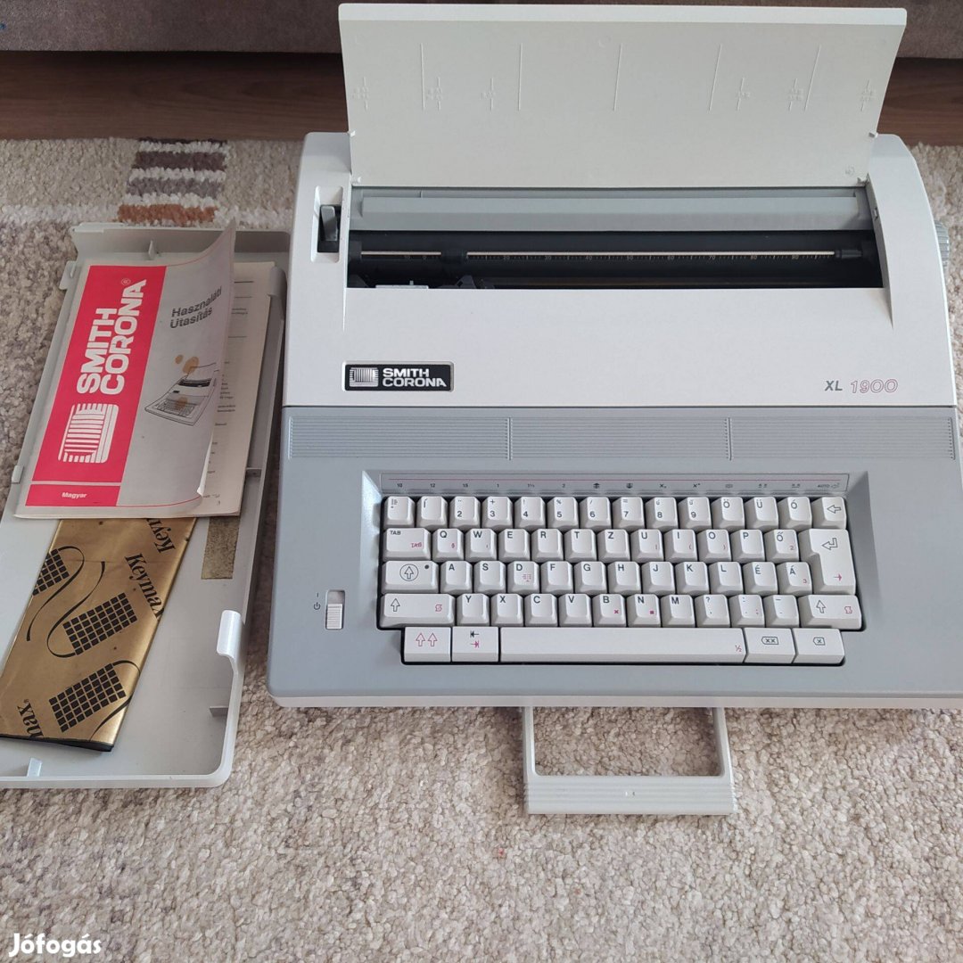 Elektronikus írógép Smith Corona XL 1900