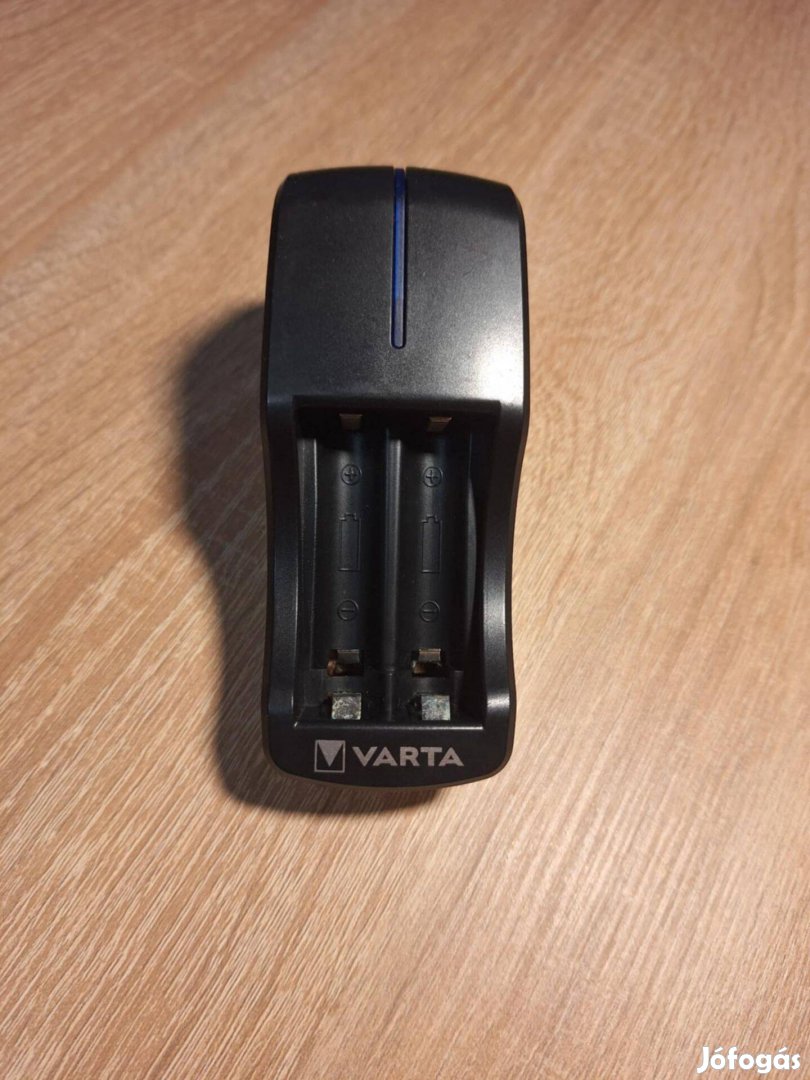 Elem töltő (Varta) 2x1