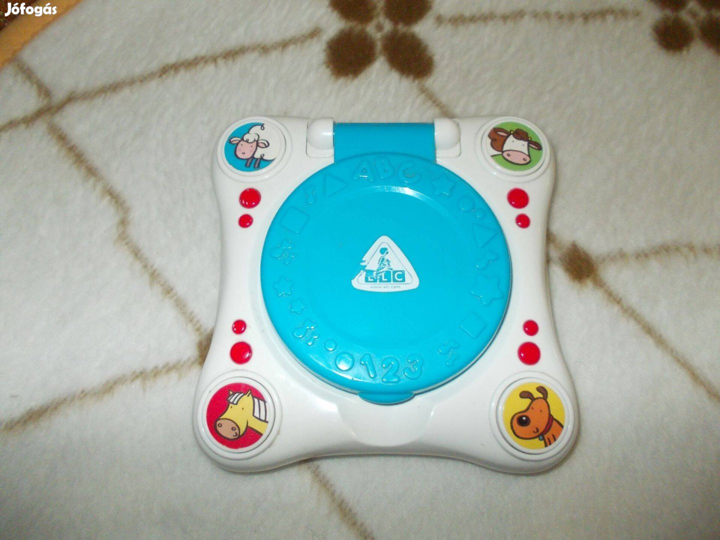 Elemes és ügyességi játékok egybenÁ