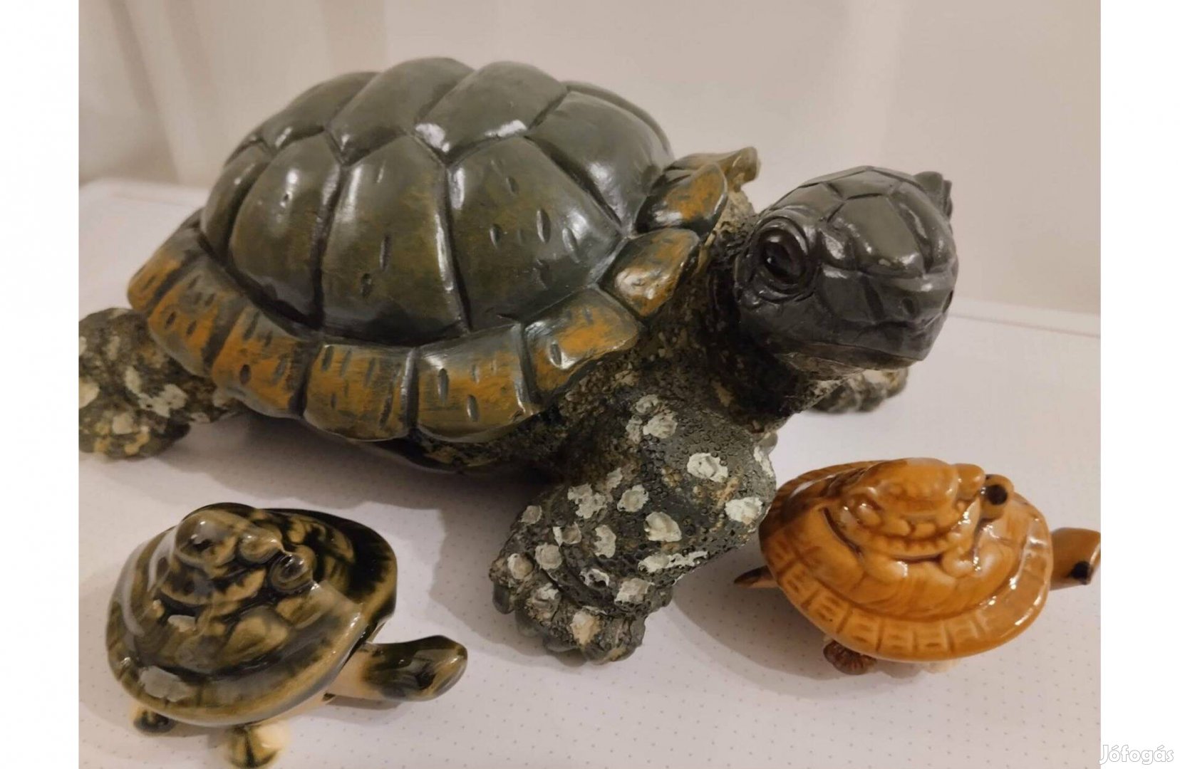 Élethű teknősbéka család kerámia 3 db-os eladó!