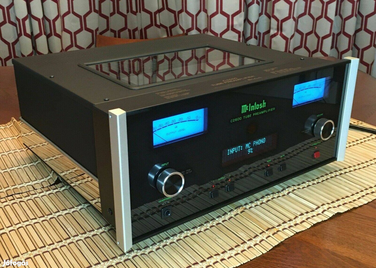 Előerősítő Mcintosh - C2600