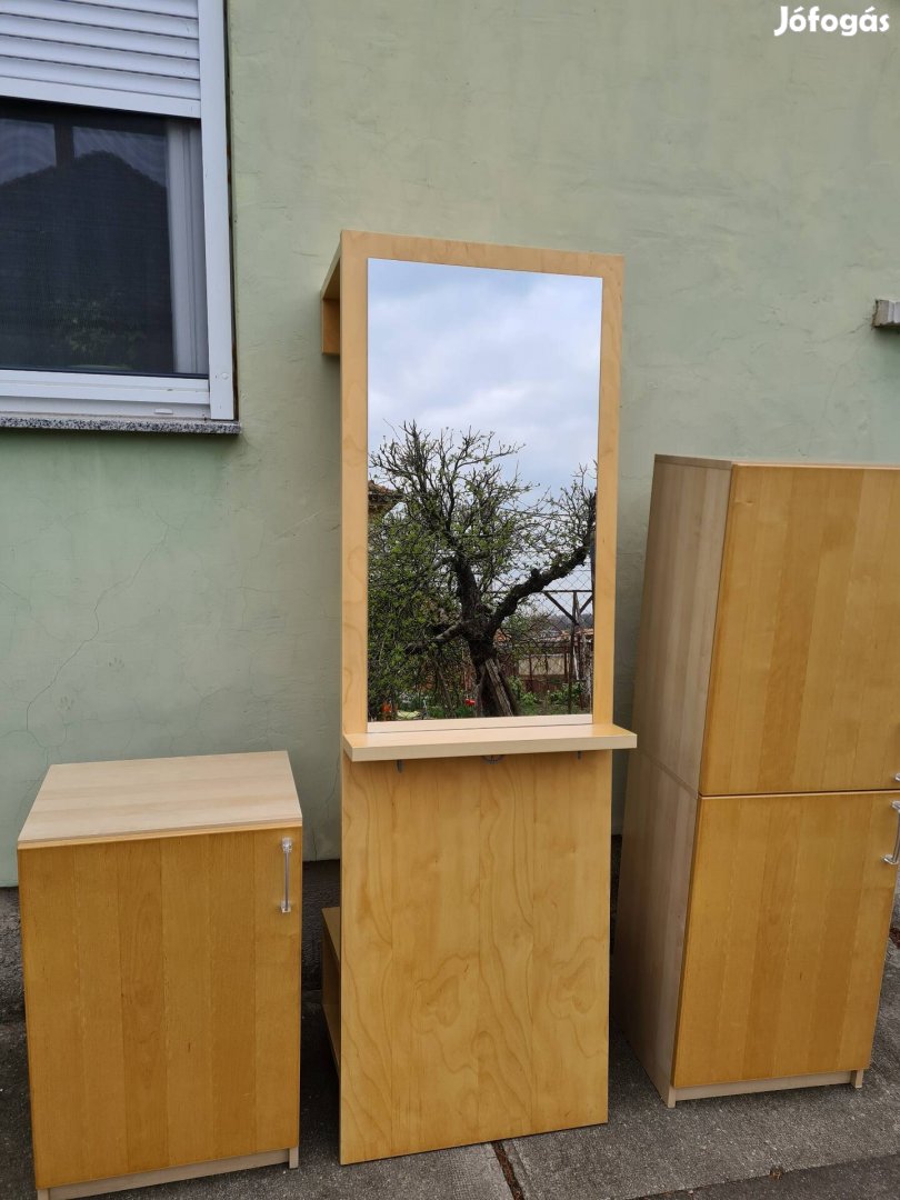 Elöszoba bútorok