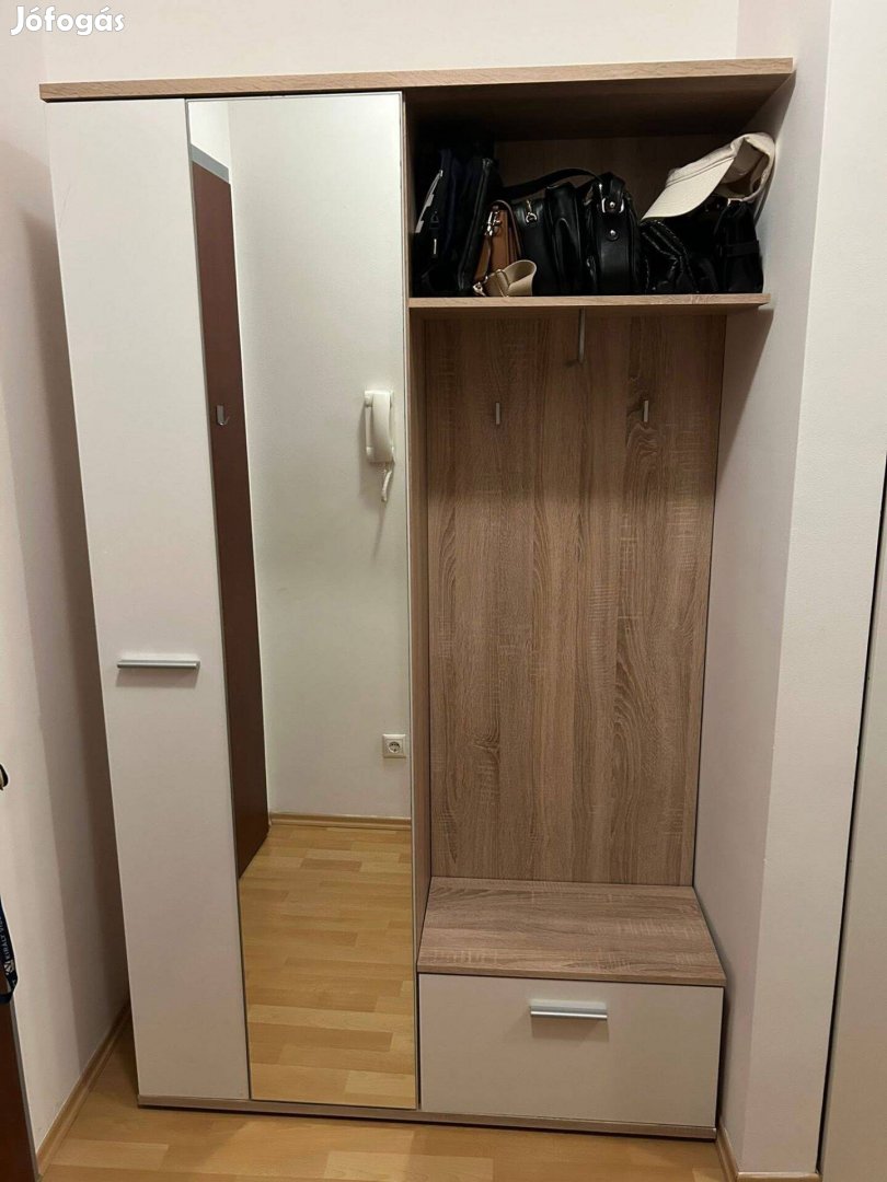 Előszoba szekrény