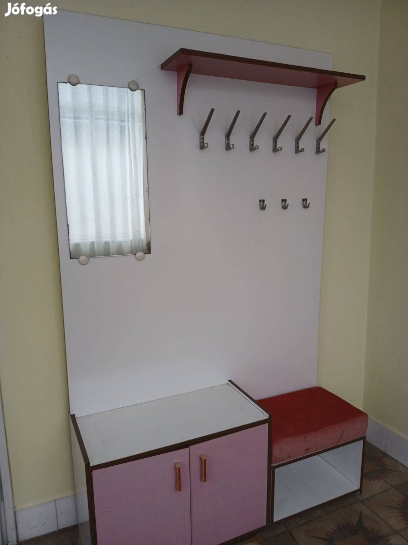 Előszobafal eladó