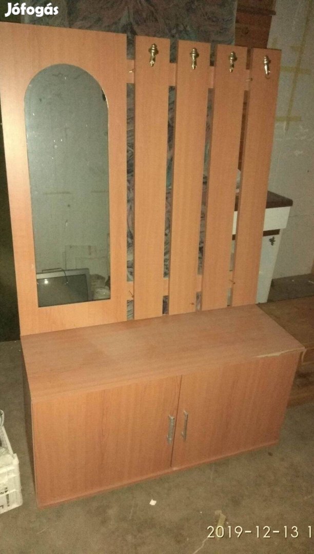 Előszobafal,fogas,cipős szekrény