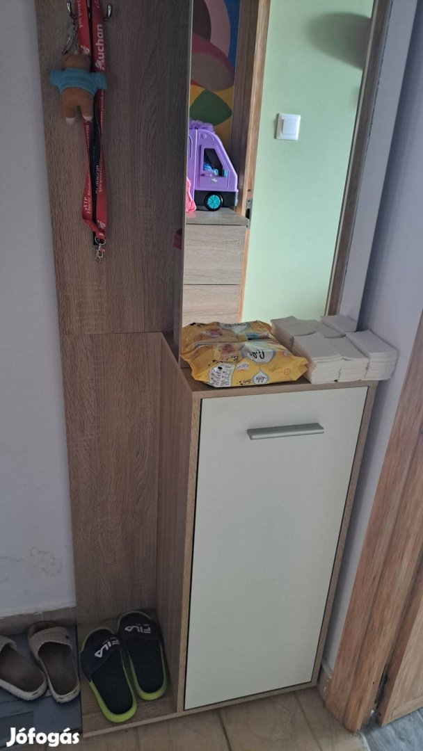 Előszobaszekrény eladó 