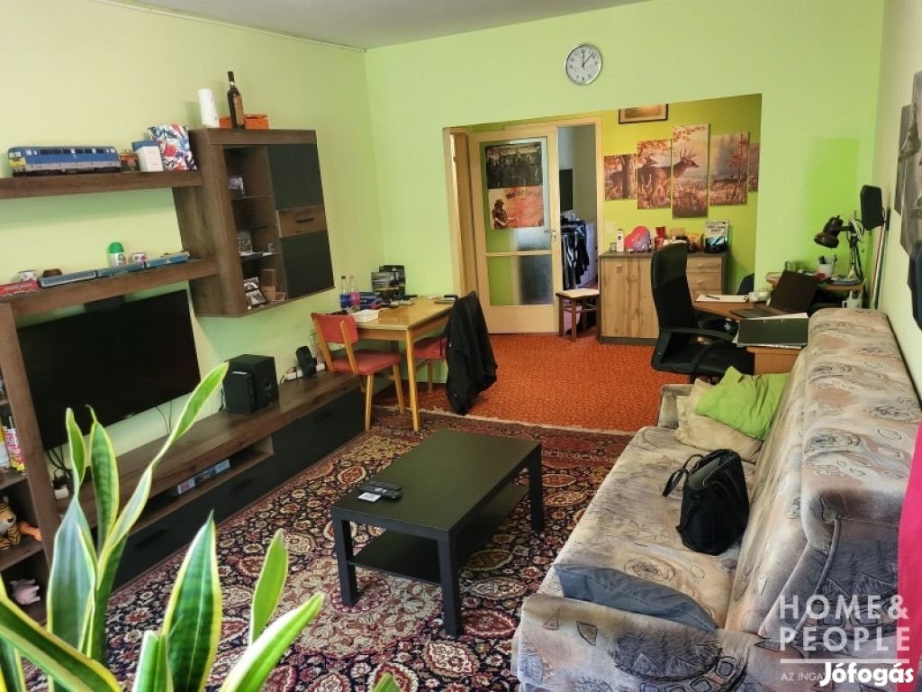 Első emeleti lakás eladó - Szeged
