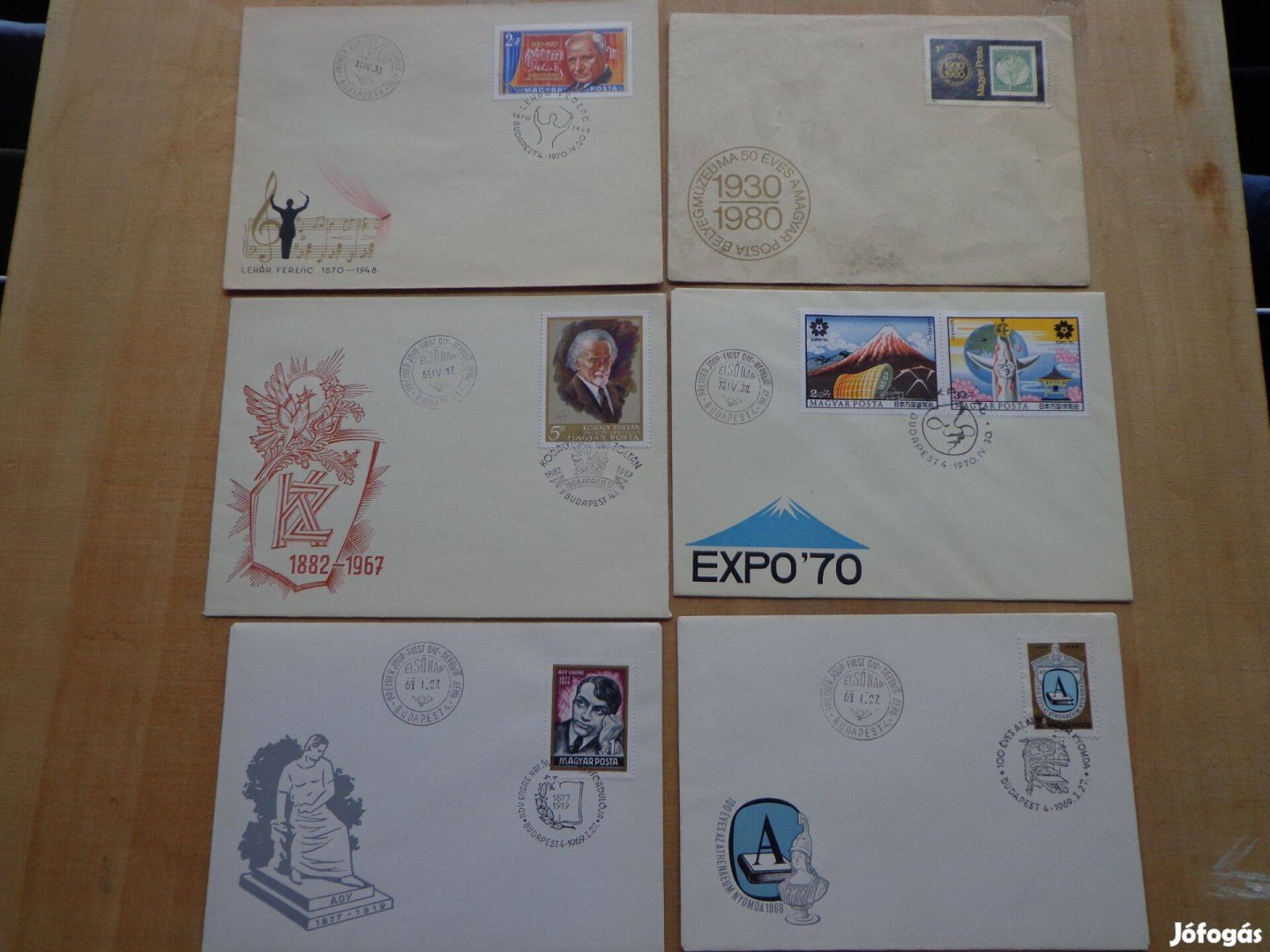 Első napi borítékok, bélyegekkel
