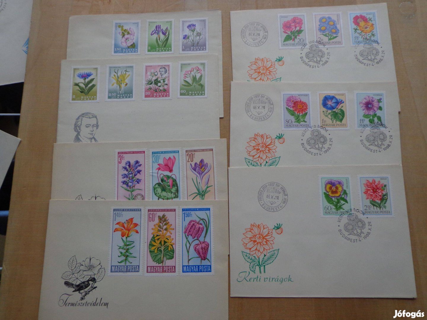 Első napi borítékok, bélyegekkel