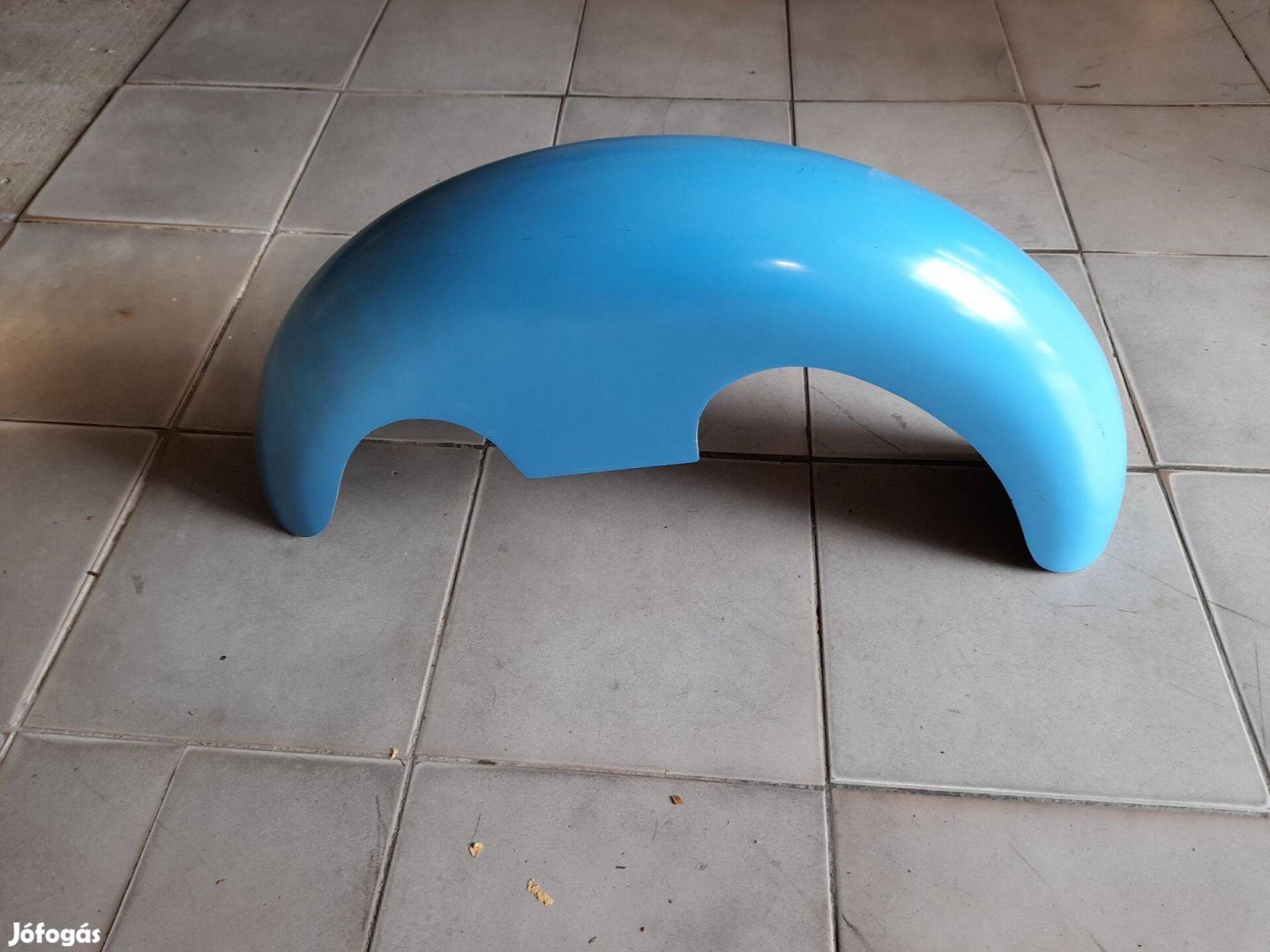 Első sárvédő motorépítéshez