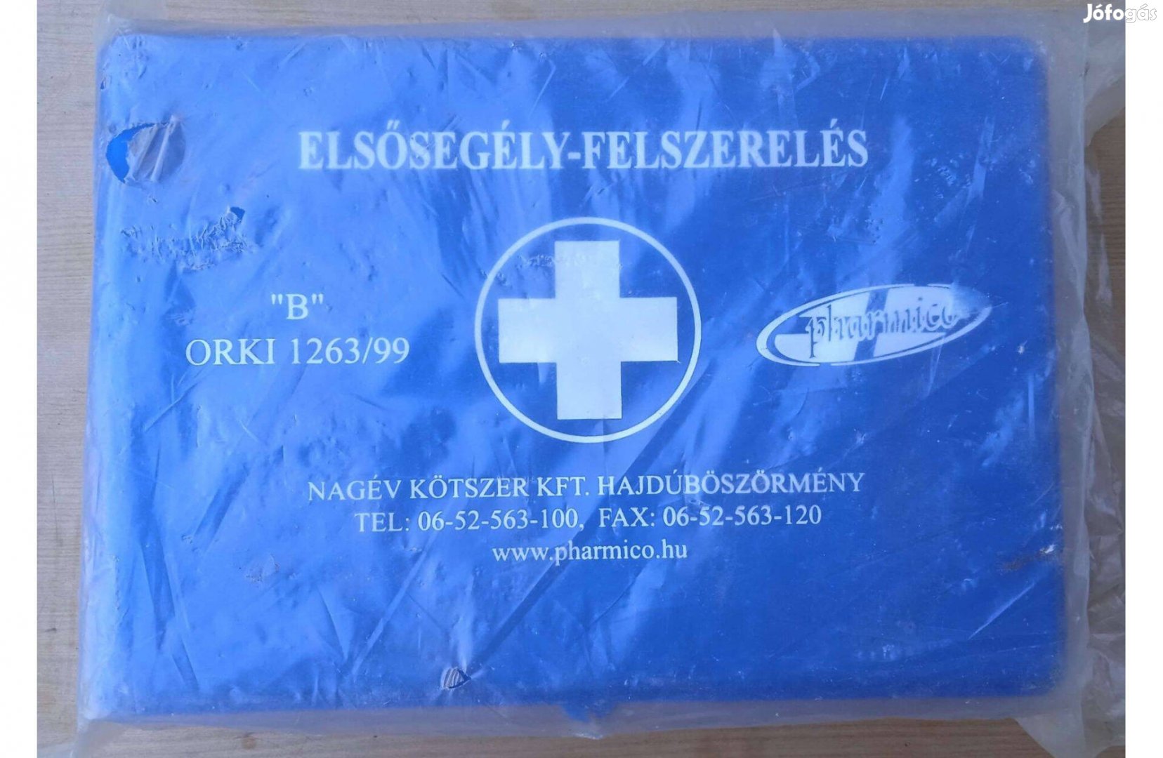 Elsősegély doboz , bontatlan , 2003-as gyártás , retro