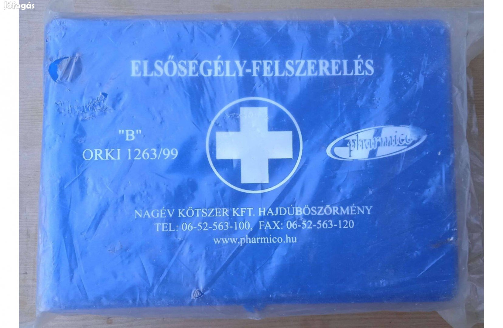 Elsősegély doboz , bontatlan , 2003-as gyártás , retro