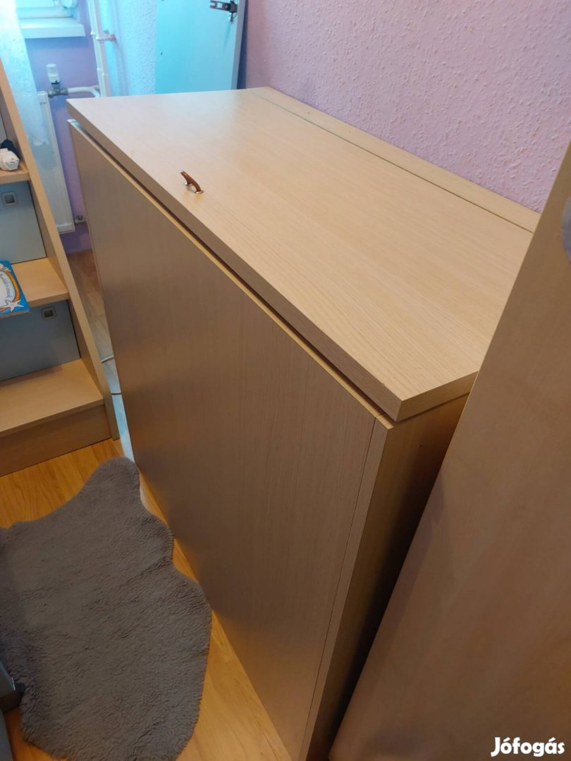 Emeletes ágy szekrénnyel, matraccal