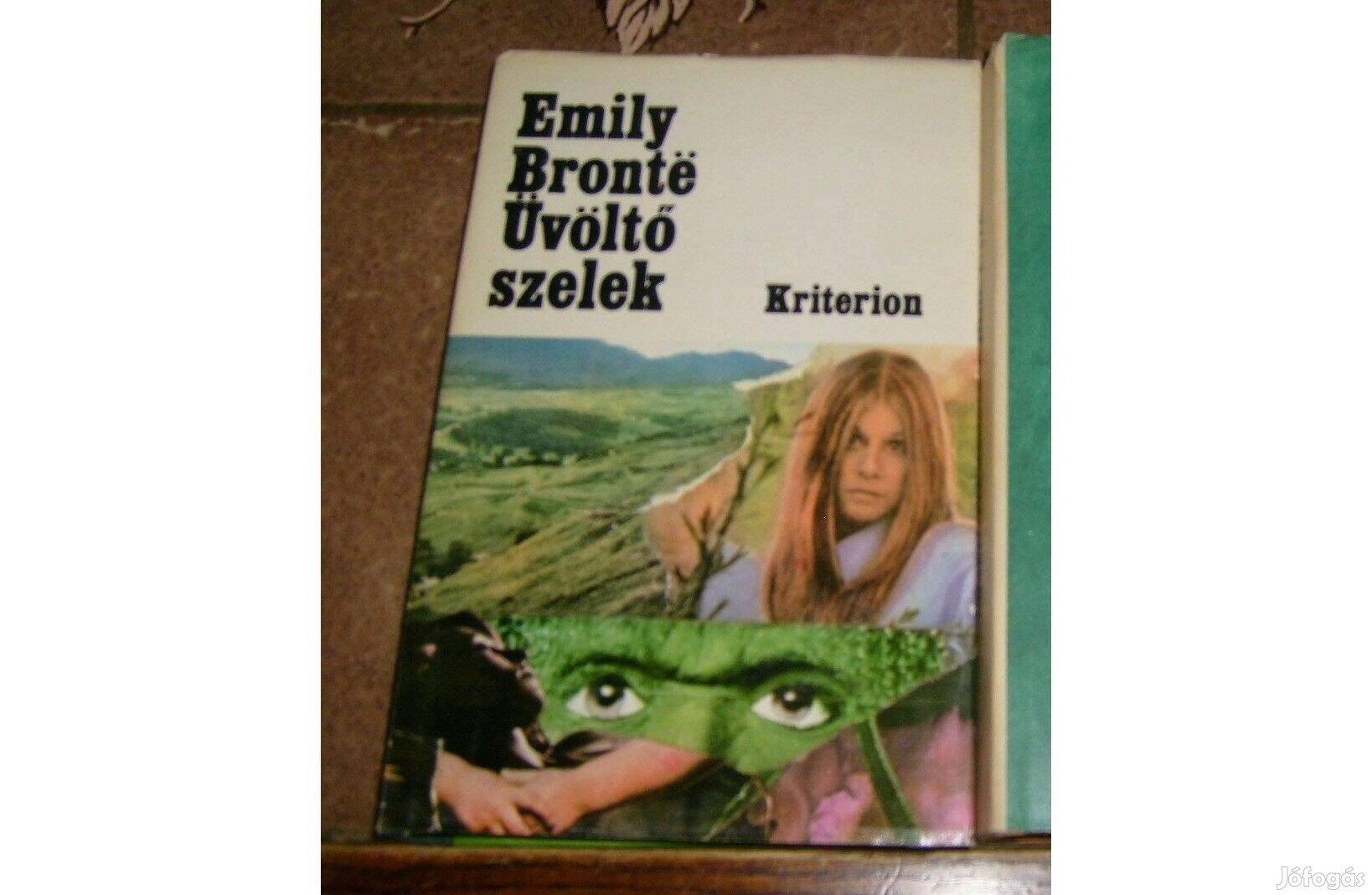 Emily Bronte - Üvöltő szelek c. könyv