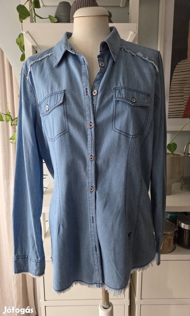 Emily van den Bergh farmering XL