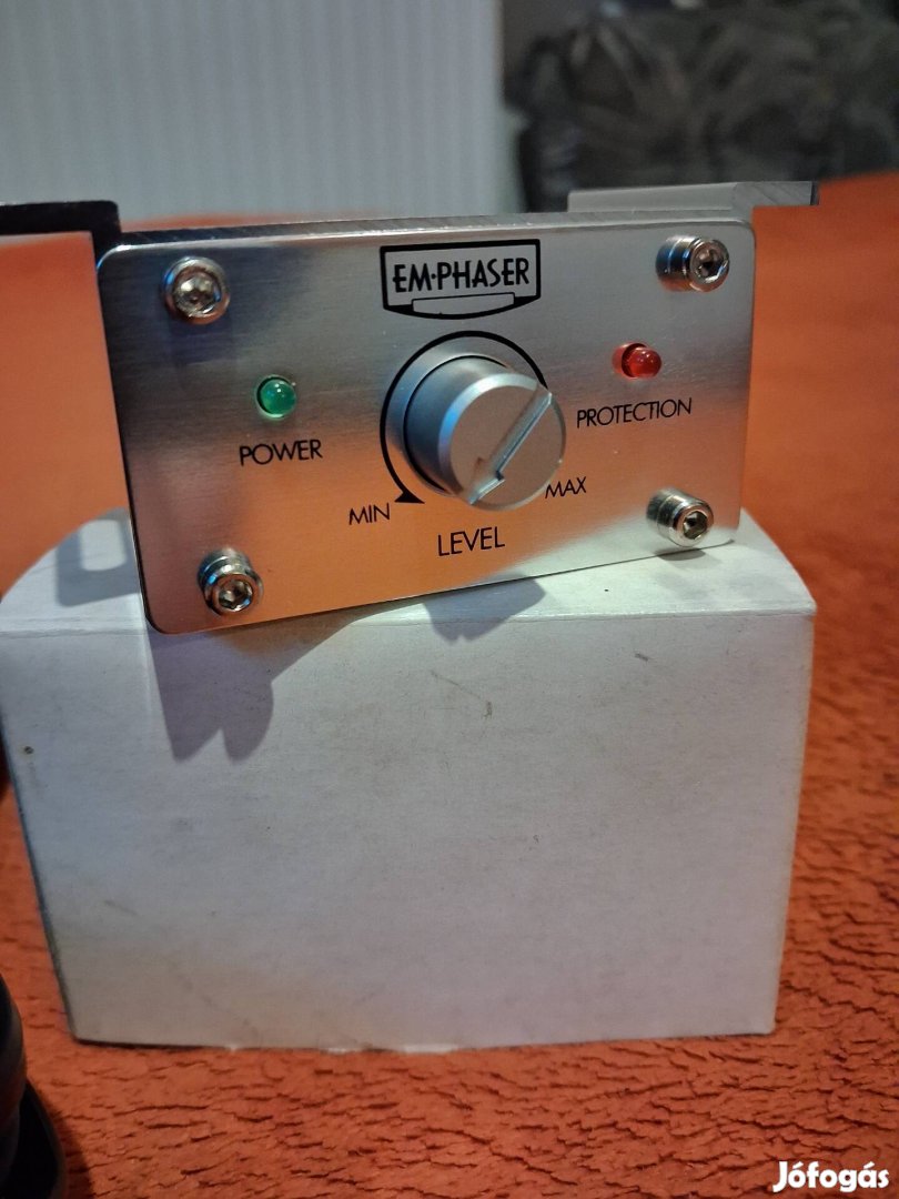 Emphaser bass remote