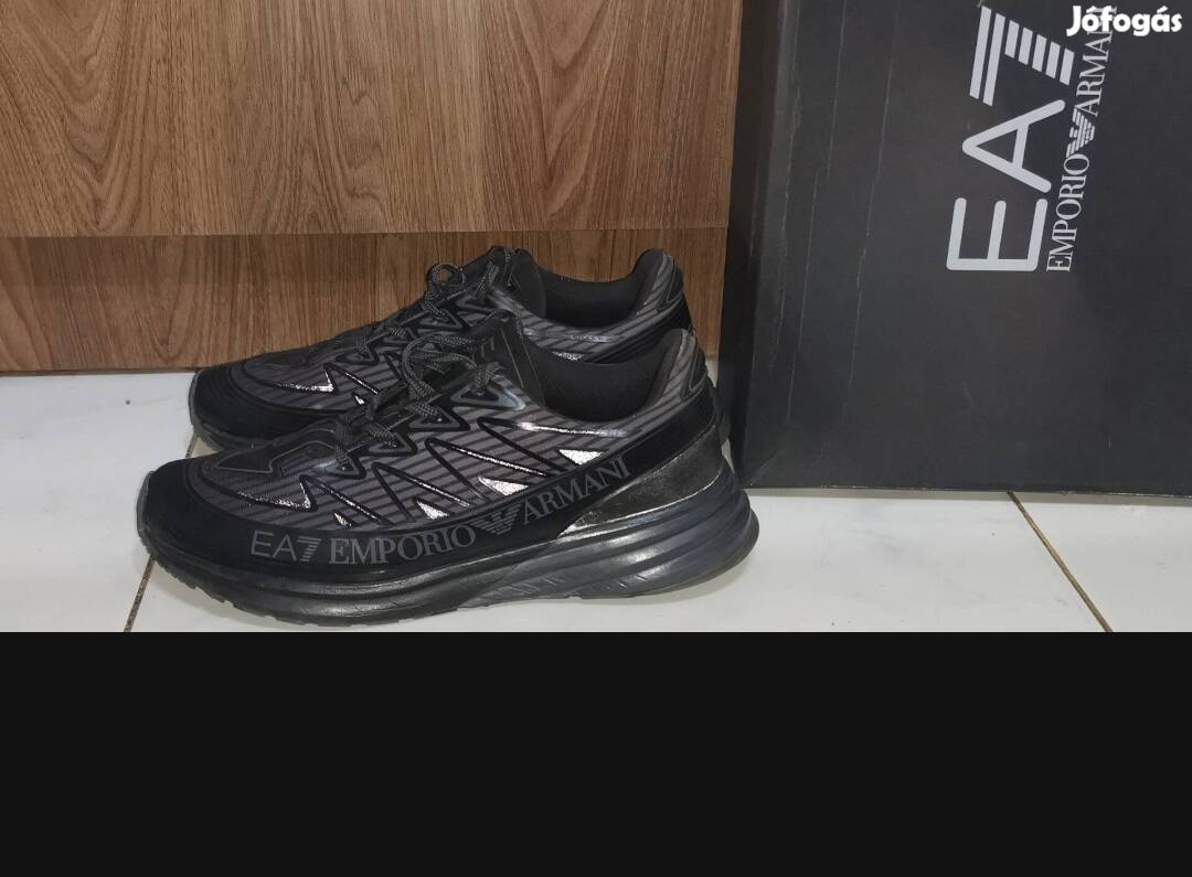 Emporio Armani EA7 cipő. 