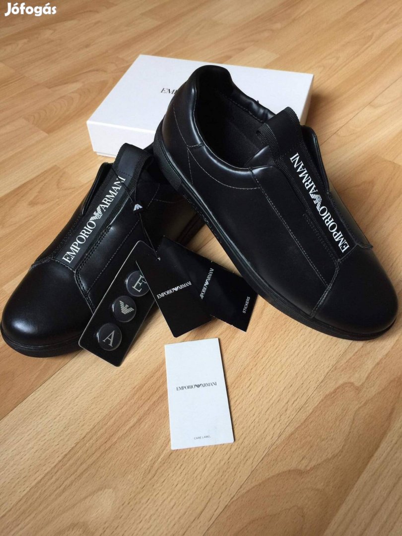 Emporio Armani -Black- Prémium - bőr utcai cipő,3db kitűzővel.