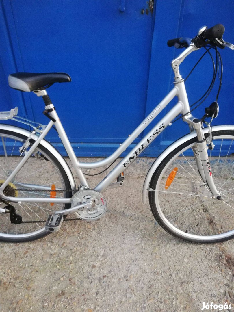 Endless 28női trekking, újszerű!