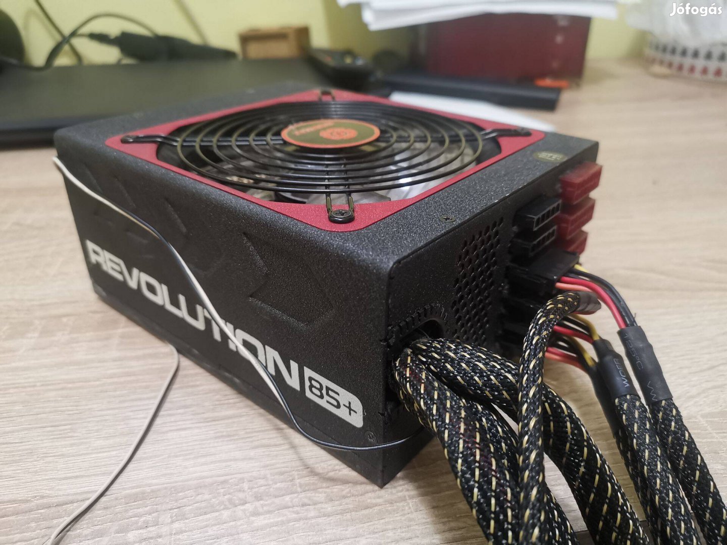 Enermax 950W-os Gamer, 85+ Silver, moduláris tápegység !!