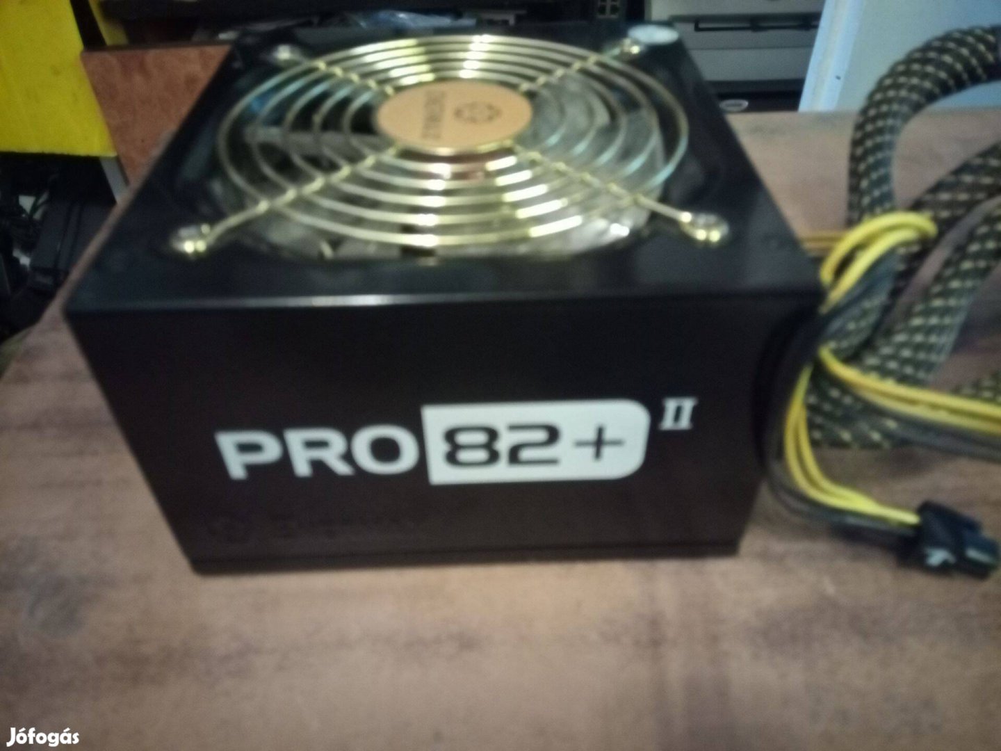 Enermax EPR525AWT - Pro 82+ - 525W PC tápegység