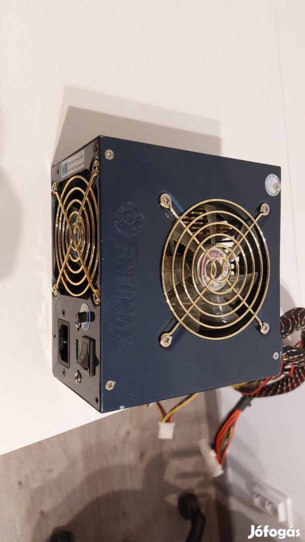 Enermax Noisetaker 600W tápegység