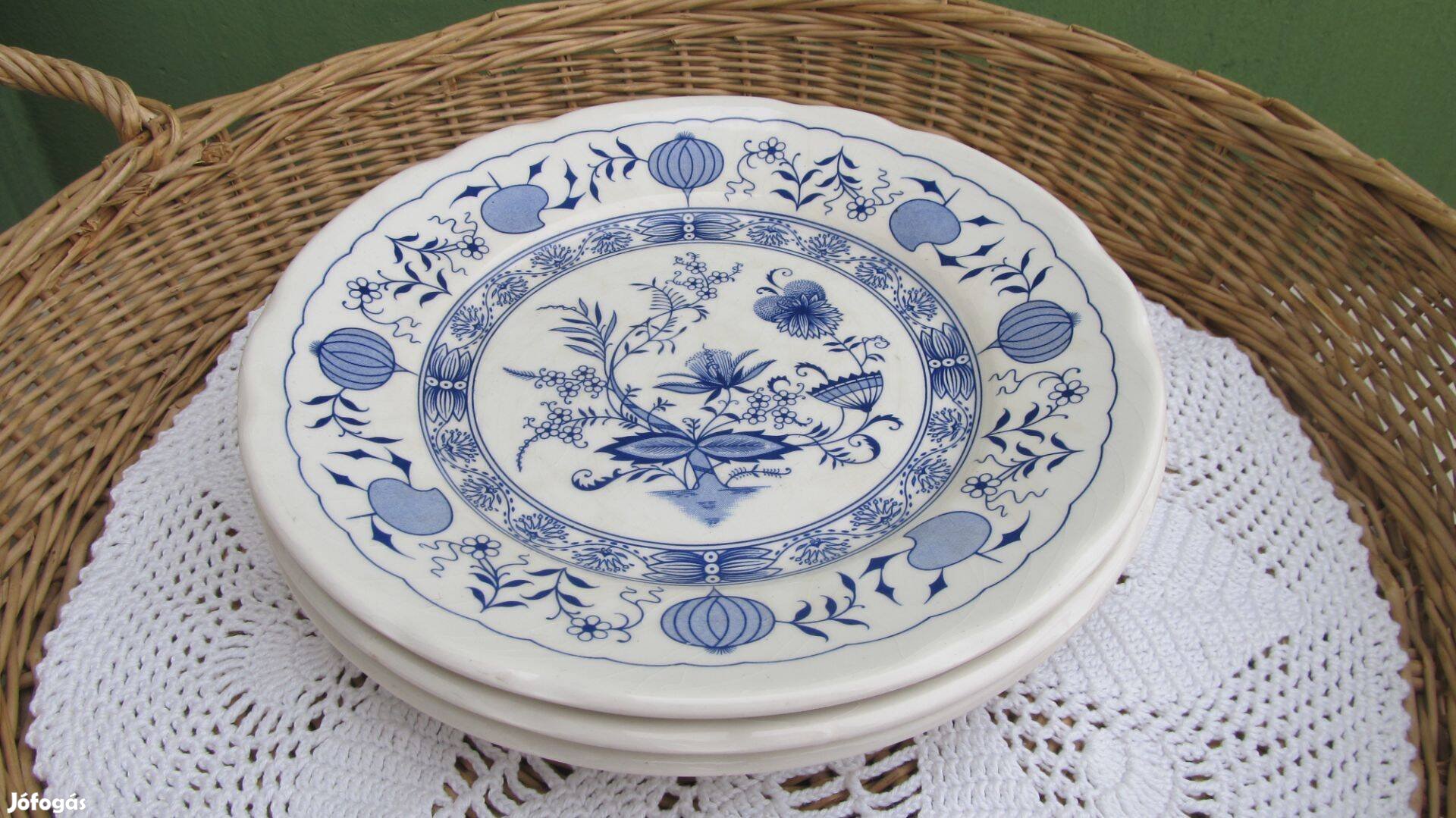 English Ironstone Tableware hagyma mintás fajansz tányérok