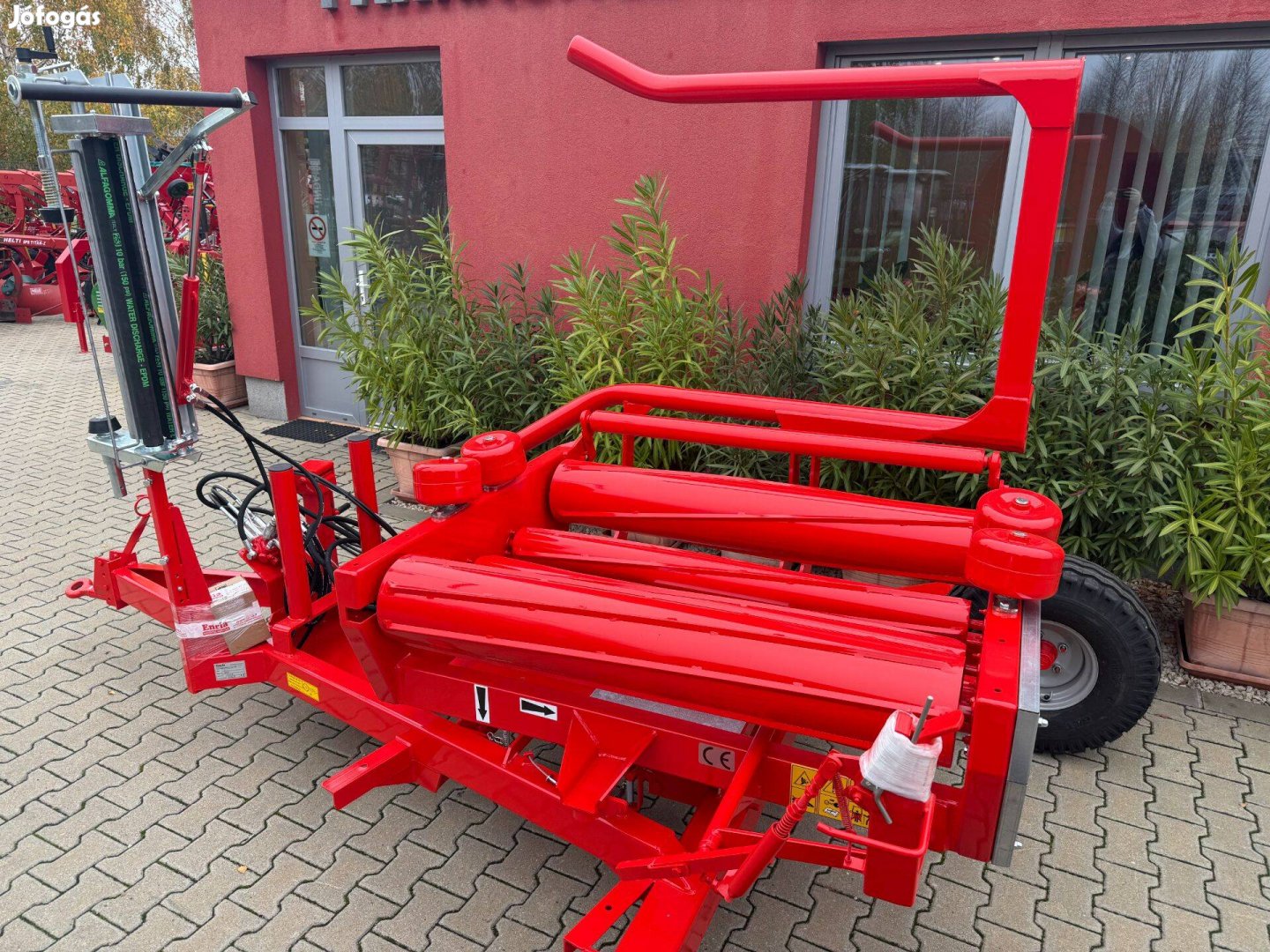 Enria önfelszedős új bála csomagoló