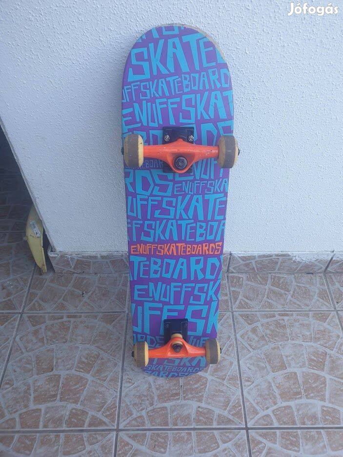 Enuff Skateboard gördeszka versenygördeszka