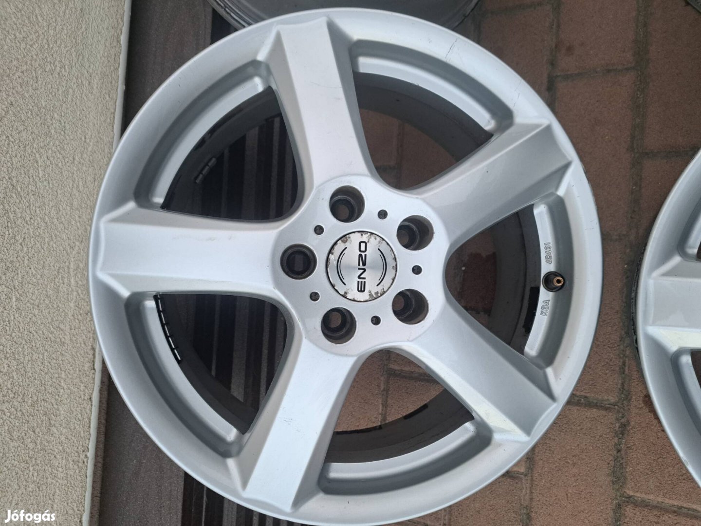 Enzo alufelni 16" 5x108 (gumival is)