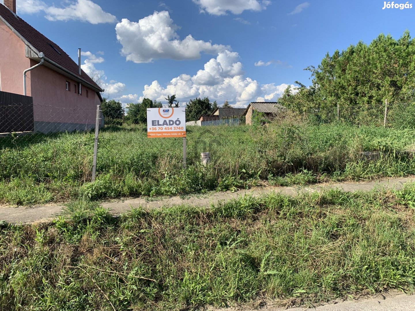 Építési telek Mezőkövesd központi részén! Áron alul!
