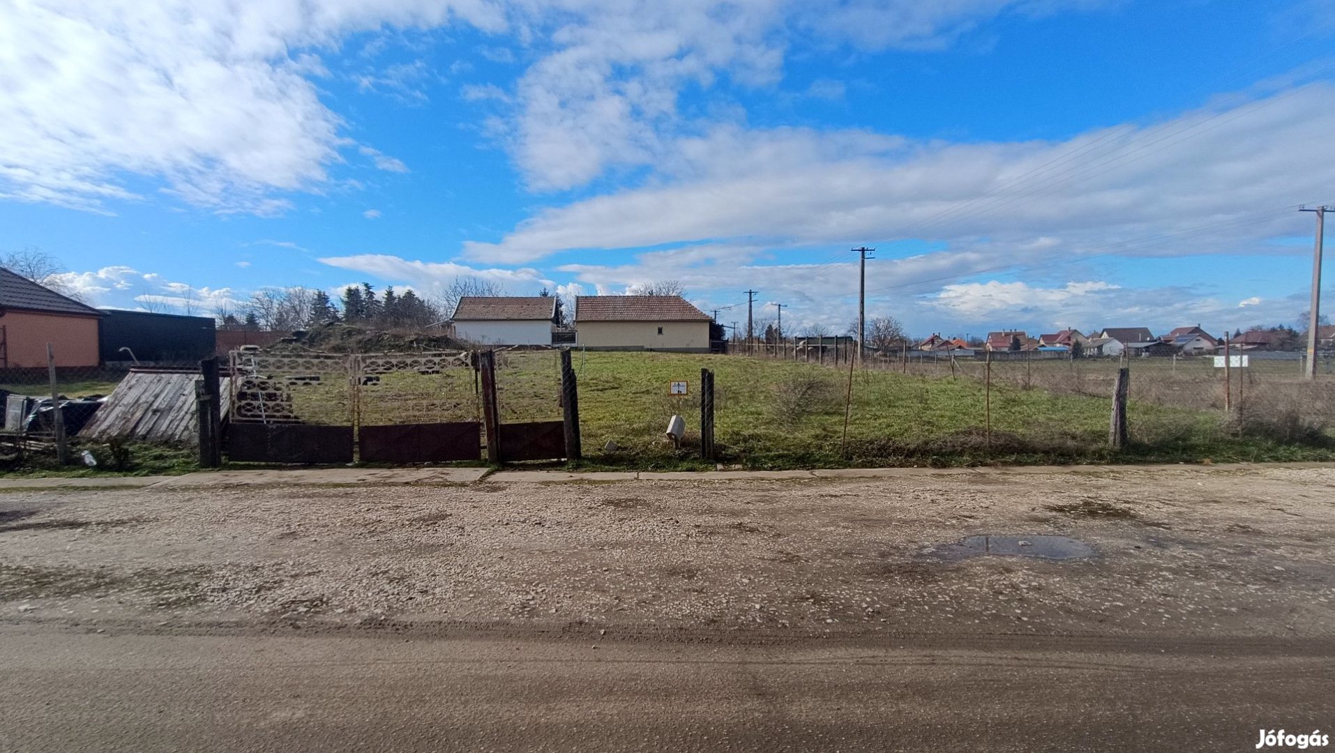 Építési telek eladó Hajdúdorogon 200 méterre a termálfürdőtő
