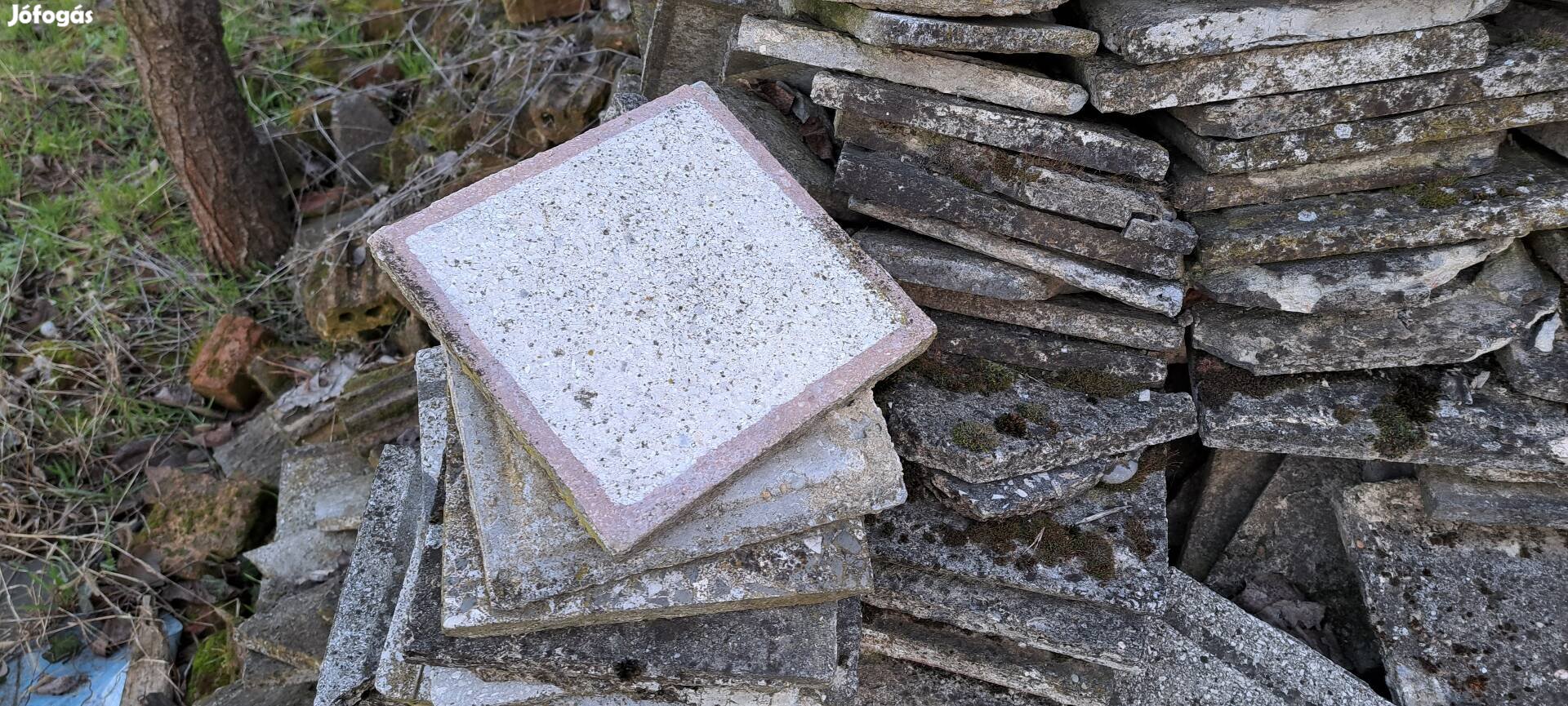 Építési törmelék,régi csempe
