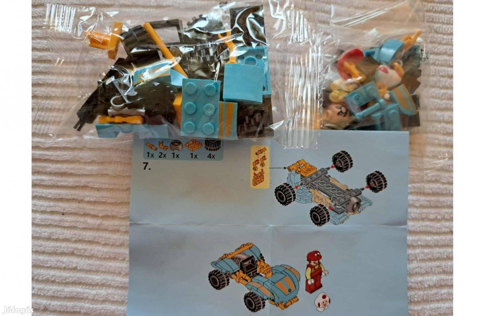 Építhető figura járgánnyal /2 darab egyben/Super Mario mese alakokkal