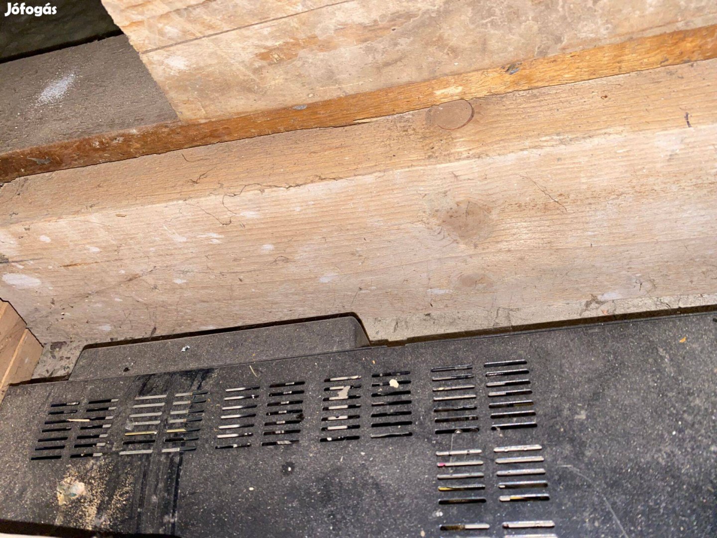 Építkezés befejeztével megmaradt anyag