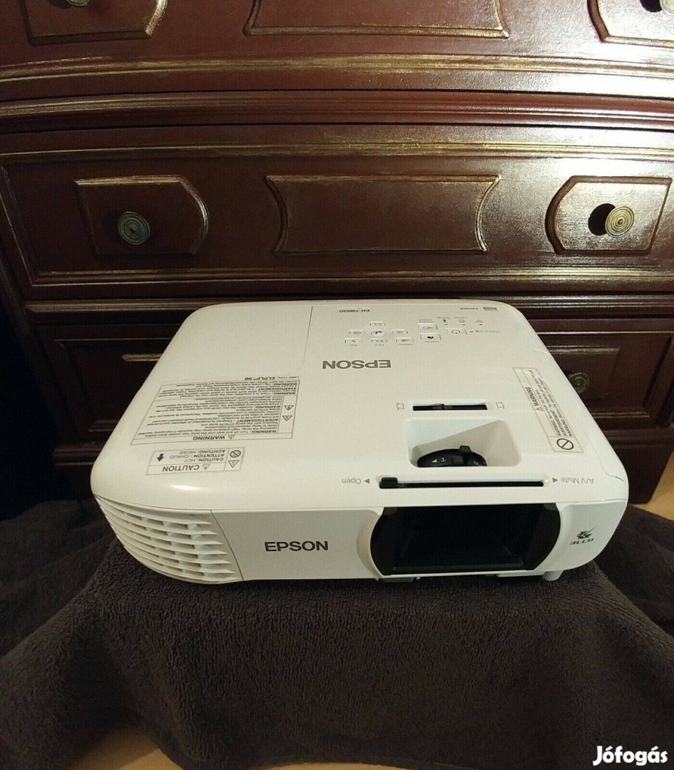 Epson EH-TW610 Full HD Projektor Foxpost egyeztetés után !