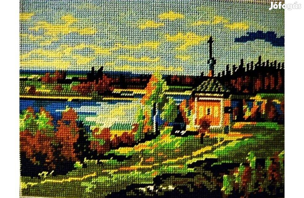 Erdei Kápolna 30x25 kivarrt Gobelin kép