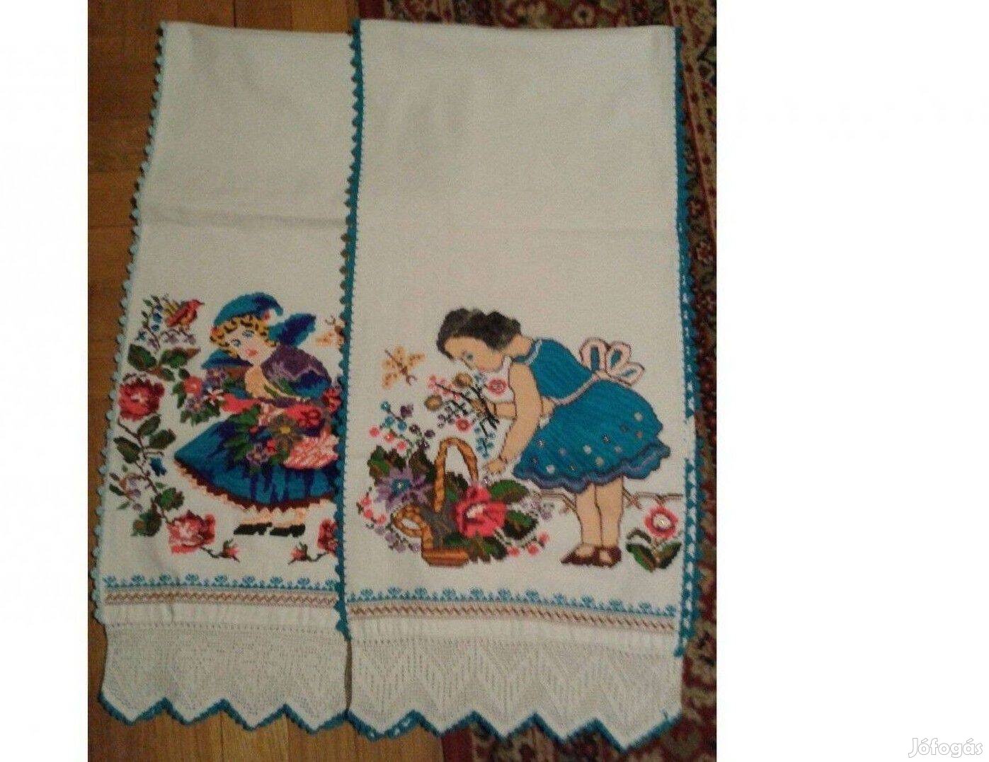 Erdélyi hímzett vászon terítő lakástextil
